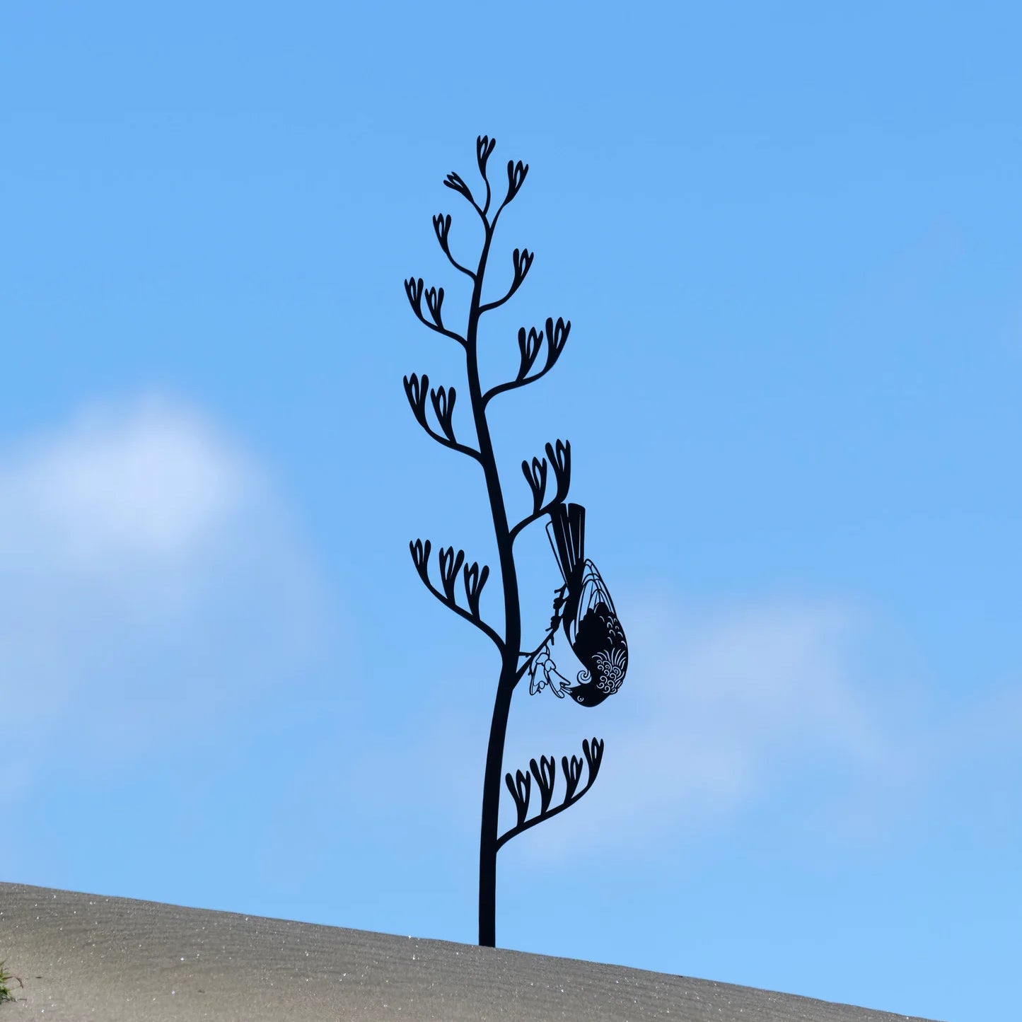 Flax Pod Tui XXL- Collection Only From Our Stores In The North Island.