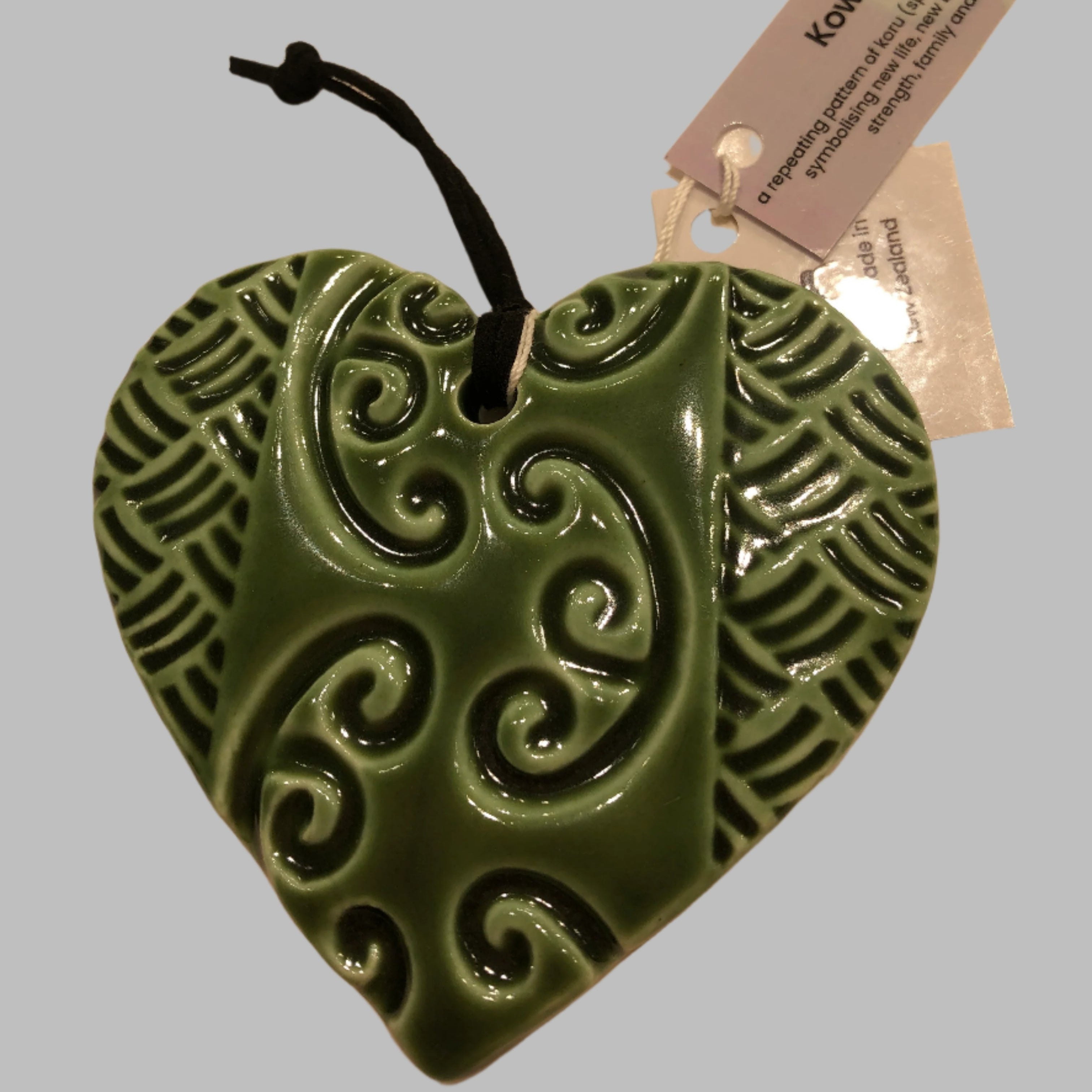 Michelle Bow Swing Heart - Kowhaiwhai