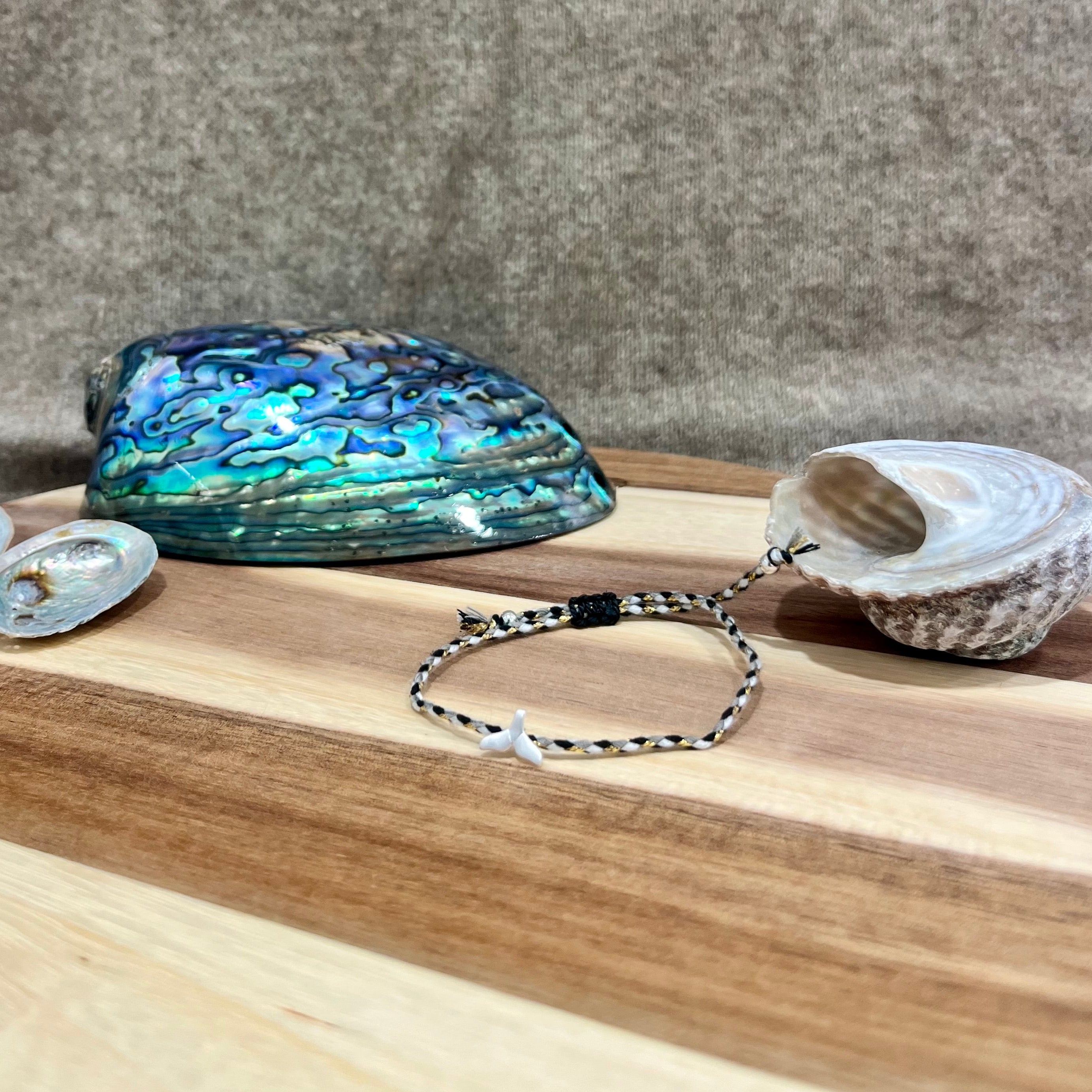 Little Taonga Rope Bracelet - Whale Tail (Strength)