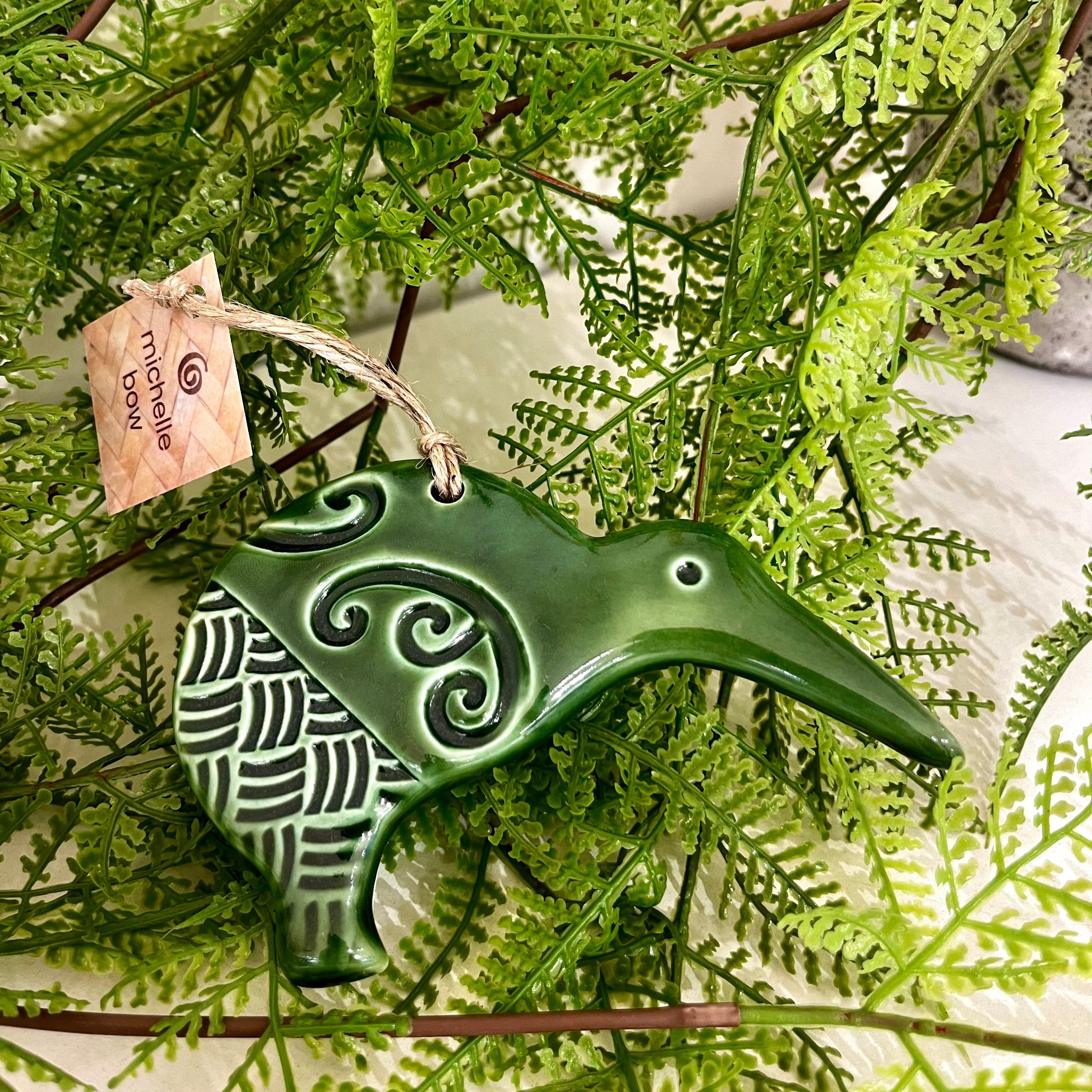 Michelle Bow - Wall Kiwi